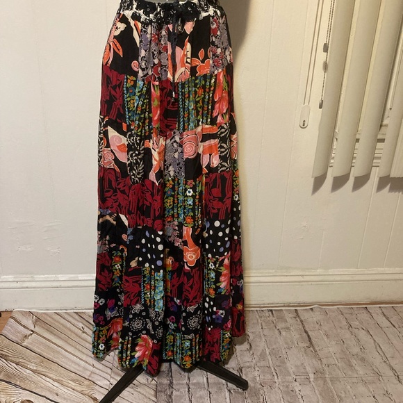 Ruby’n’ style multiple pattern Maxi skirt - Picture 2 of 10
